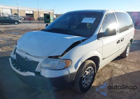 2002 Chrysler Voyager from USA, damaged, VIN 1C4GJ25382B711947